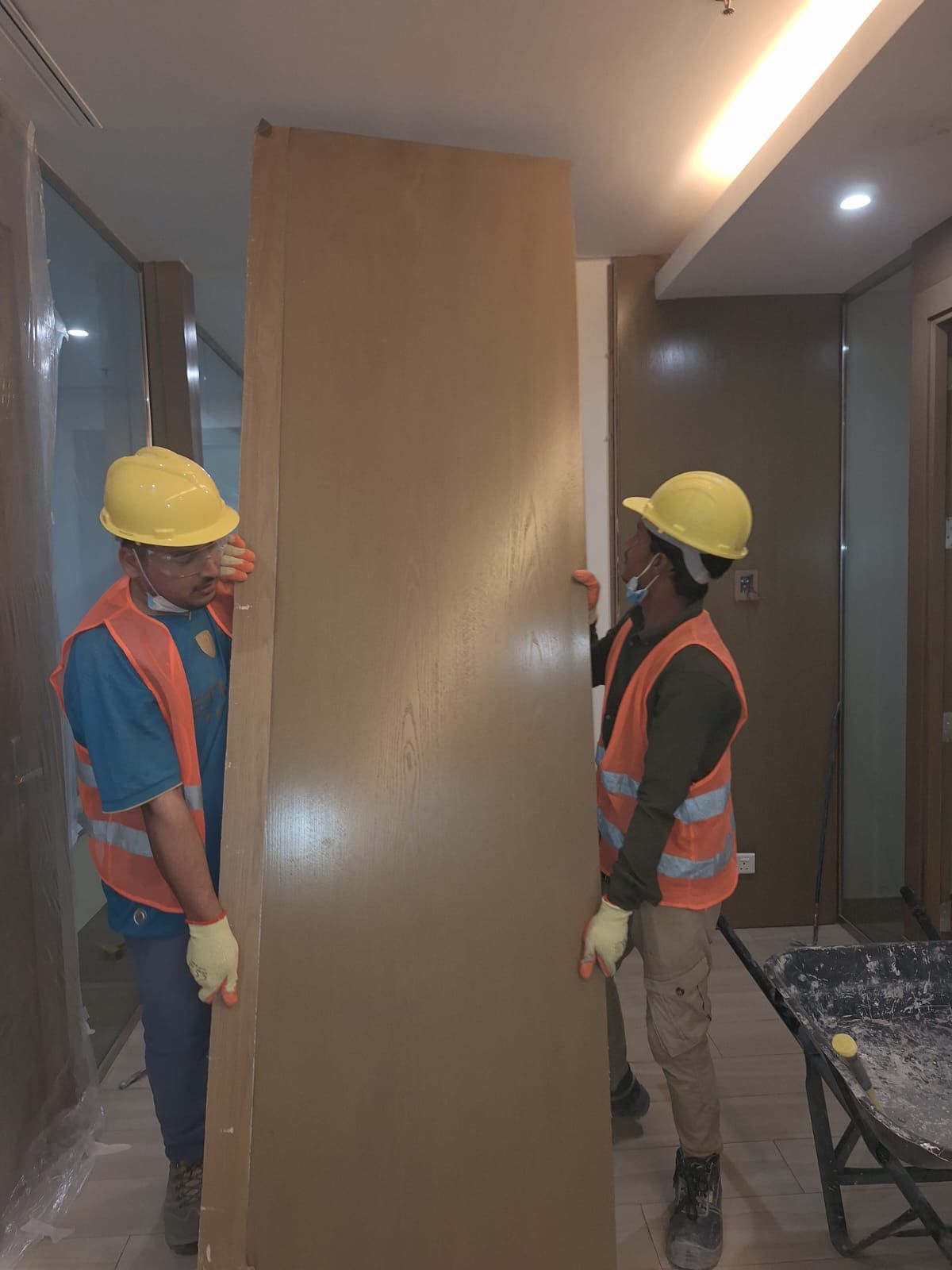 Office fit-out Jeddah - work in progress 3